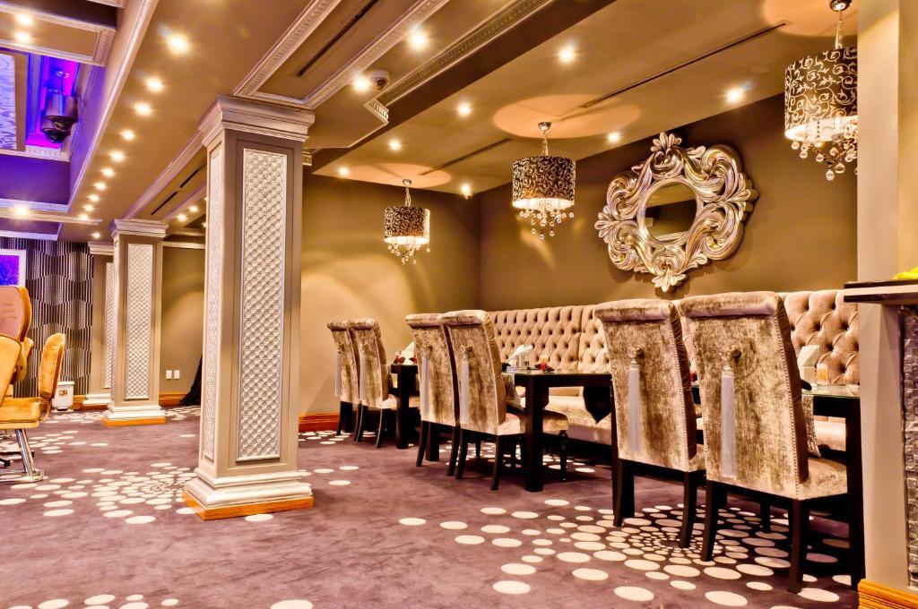 Savannah Hotel & Casino 파라마리보 외부 사진