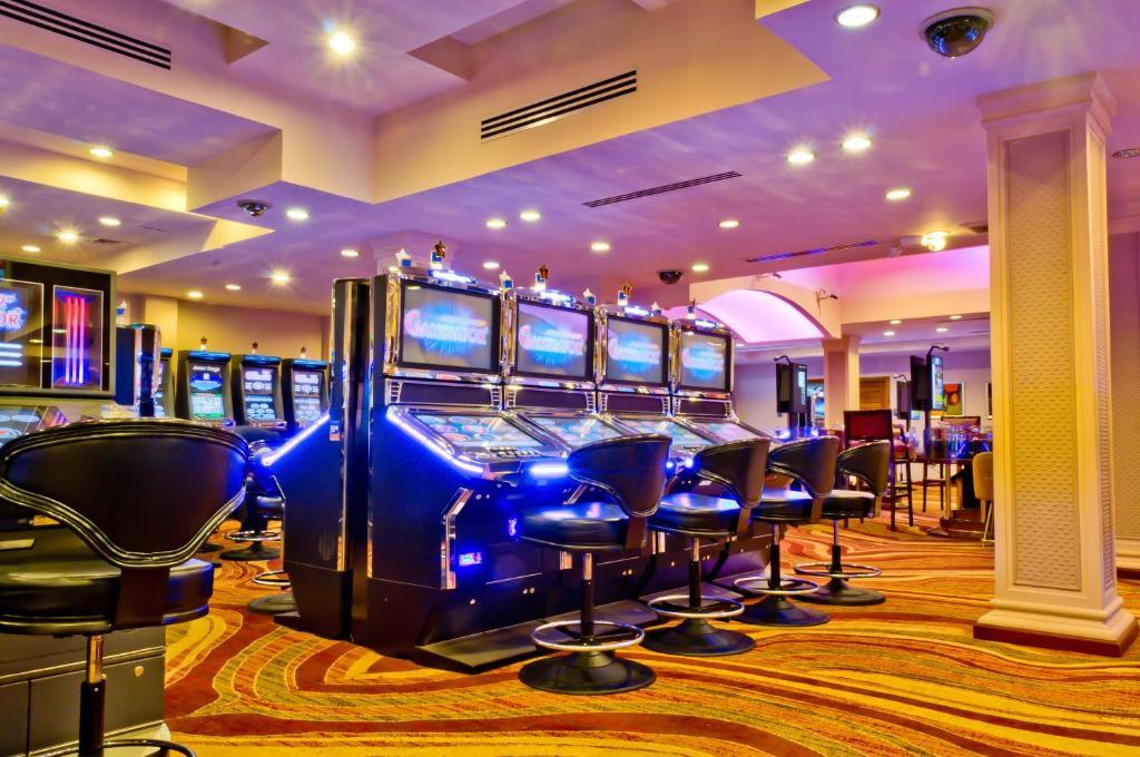 Savannah Hotel & Casino 파라마리보 외부 사진